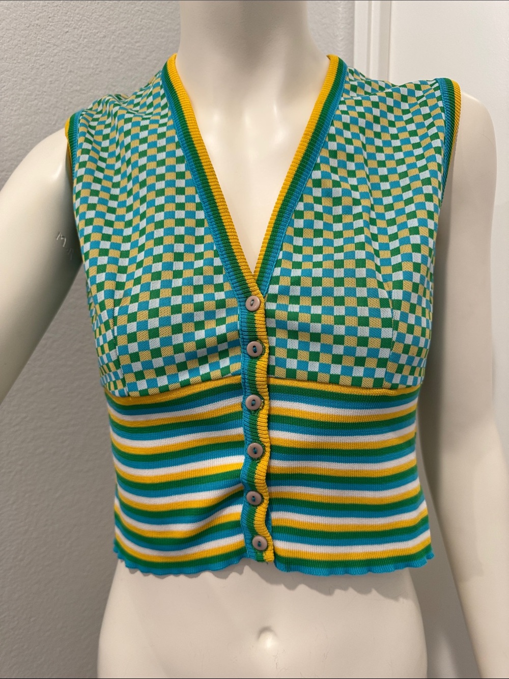 Vintage Sleeveless V-Neck Striped & Check Knit Button-Up Top - Green/Yellow/Whit